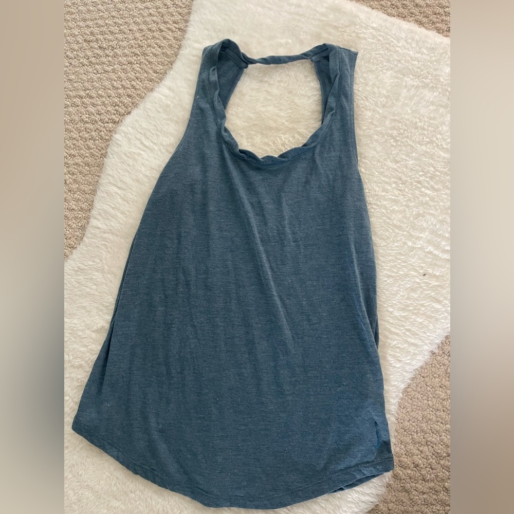 Nike twist back tank